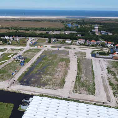 Bouwkavels achter de duinen in Monster